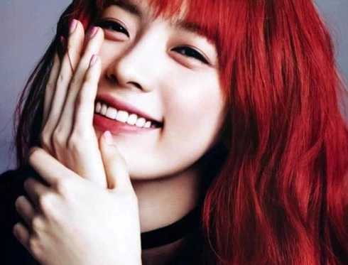 Khám phá bí kíp nhuộm tóc đỏ trên nền đen chuẩn salon tại nhà