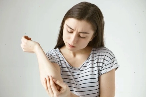 Sử dụng dầu gội và dầu xả cho tóc duỗi