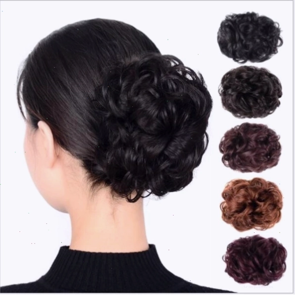Tóc giả búi đa dạng màu sắc và kiểu dáng
