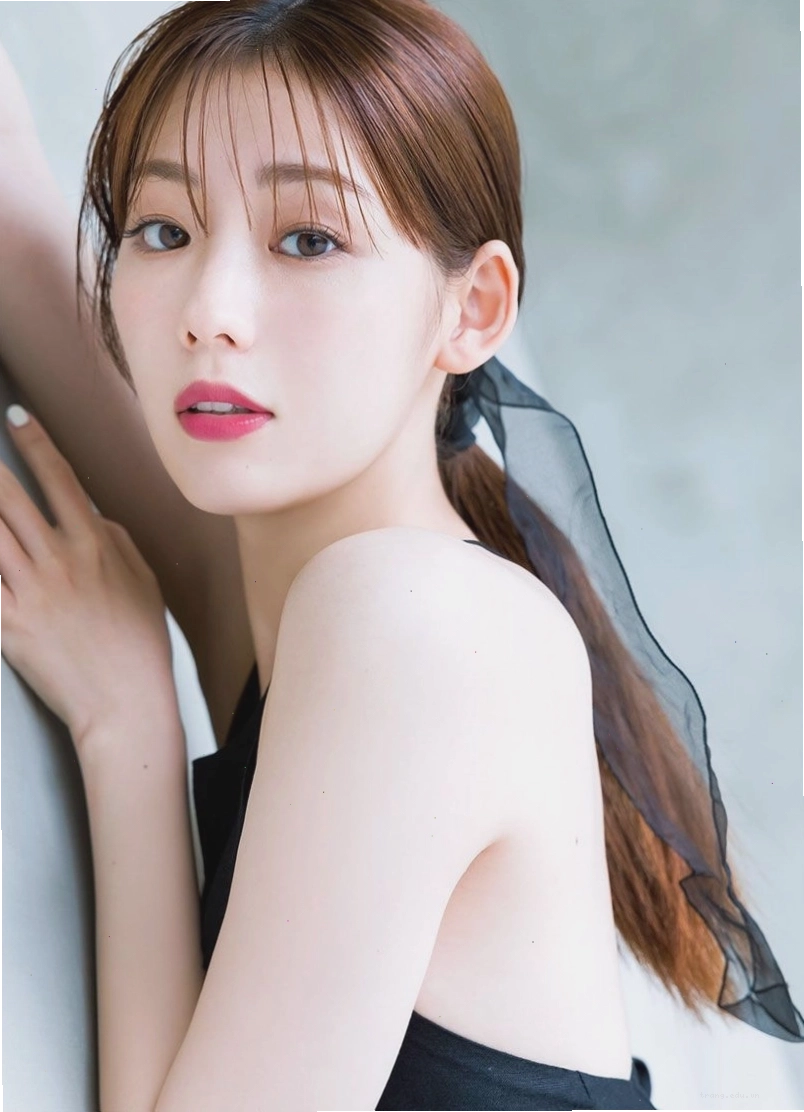 Tóc ngắn layer mái mưa