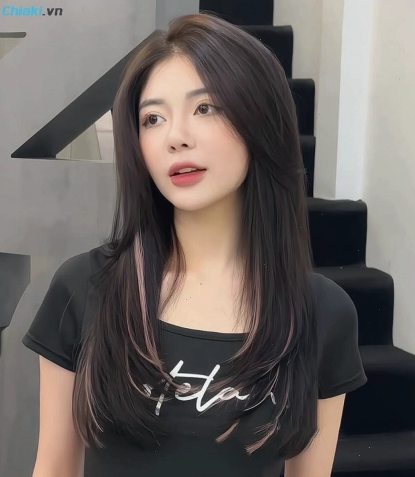 Tóc Pixie sành điệu cho người mặt tròn