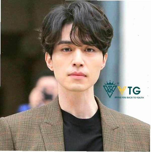 Tóc side part 7/3 uốn một bên mái thời thượng